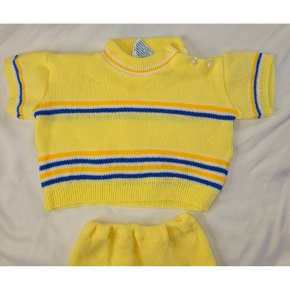 Vintage Baby Knitted Sweater Bootie Shorts Woolworth's 1960s Yellow Acrylic 6M - Picture 9 of 15